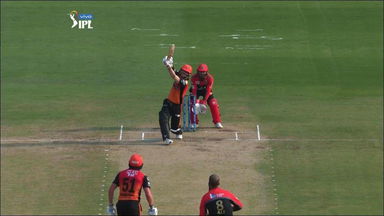 M11: SRH vs RCB –  David Warner Six