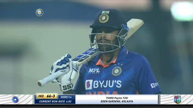 Sensational SKY: Surya's stroke-filled 65 (31)