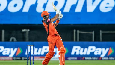 Aiden Markram blasts 57*(41)