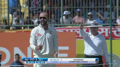 Nathan Lyon picks up his second 5-wicket haul this series