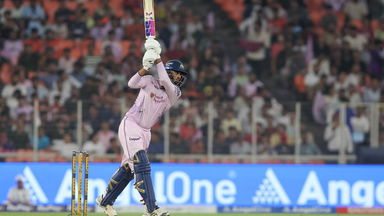 4,4,6: Washington Sundar derails Eshan Malinga