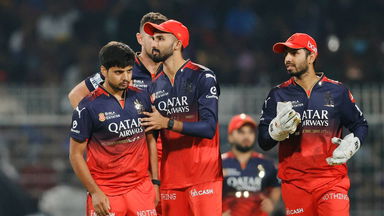 Strong Comeback: Rasikh Salam's perfect reply to Narine