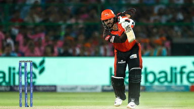 4, 4, 4: Abhishek Sharma, Anmolpreet provide early impetus