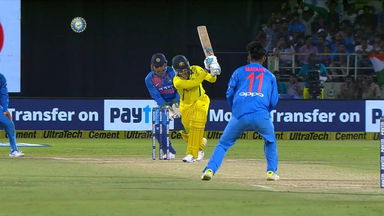 When MSD picked the wrong'un but batsman didn't