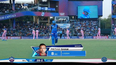 M53: DC vs RR – Prithvi Shaw Wicket