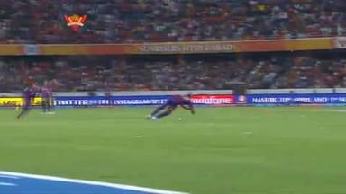 M22: SRH vs RPS – Freecharge Bolt  Moment – Thisara Perera