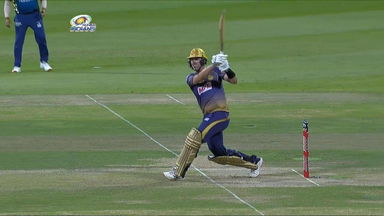 M32: MI vs KKR – Pat Cummins Six