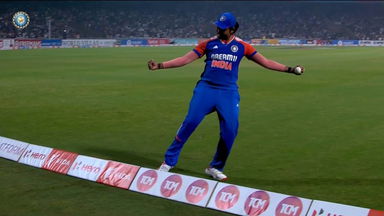 Judgement & Balance: Sajeevan Sajana's excellent catch on the ropes