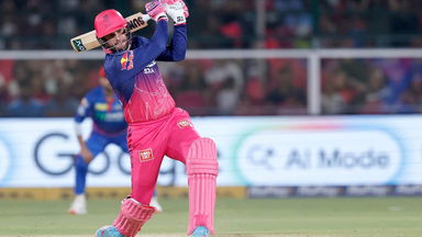 47*(14)! Ferocious Donovan Ferreira's onslaught
