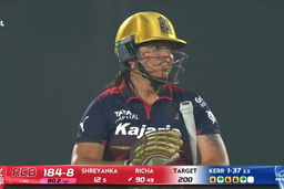 Wicket: Match 16, Royal Challengers Bengaluru vs Mumbai Indians, WPL 2026: Richa Ghosh Wicket