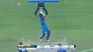 IND vs ENG 2017, 2nd ODI : Hardik Pandya Six
