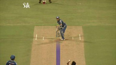 M37: MI vs RCB – Sachin Tendulkar Wicket