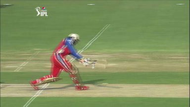 M46: SRH vs RCB – Chris Gayle Wicket