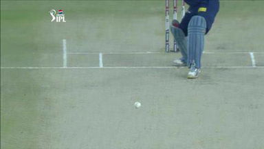 M28: DD vs MI – Virender Sehwag Six