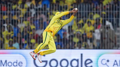 Sarfaraz special! Super leaping grab, classic celebration