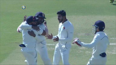 Shams Mulani’s stunning low catch to dismiss Divyaraj Chauhan