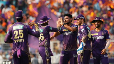 6 & OUT! Vaibhav Arora bounces back strongly