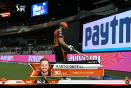 M54: RCB vs SRH – Martin Guptill Wicket