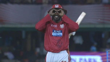 M16: KXIP vs SRH – Amazing Moments