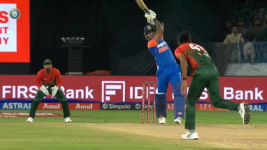 4,4,4,6: Suryakumar Yadav takes the attack to Tanzim Hasan Sakib