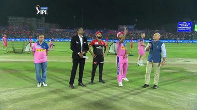 M14: RR vs RCB – Toss