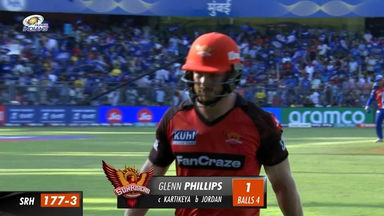 M69: MI vs SRH –  Glenn Phillips  Wicket