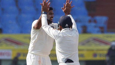 IND vs ENG 2016, 2nd Test : R Ashwin's 3/52