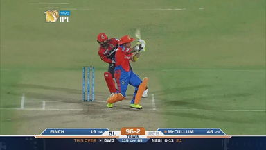 M20: GL vs RCB   – Brendon McCullum Six