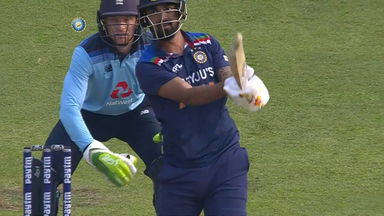 IND vs ENG 2021, 1st ODI : KL Rahul Six