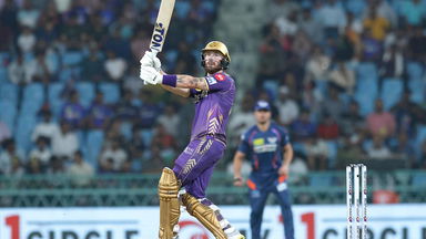 Phil Salt provides brisk start with 32(14)