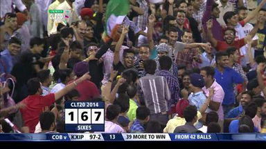 M17: KXIP vs COB –  Glenn Maxwell Six