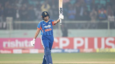 Super Shafali entertains Visakhapatnam with 69*(34)
