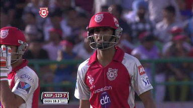 Match 69 KXIP vs DD – G Singh's Wicket
