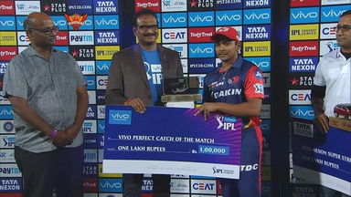 M36: SRH vs DD – VIVO perfect catch of the match – Prithvi Shaw