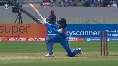 Placing them to perfection ft. Smriti Mandhana