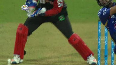 M14: MI vs RCB – Rohit Sharma Wicket