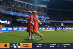 M03 - GG vs MI: Lea Tahuhu Wicket
