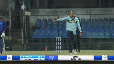 Rahul Chahar's 3-wicket over