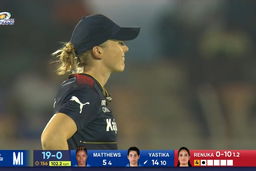 On the mic: Heather knight
