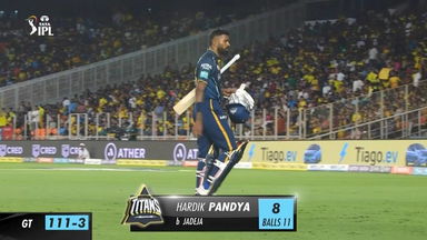 M01: GT vs CSK  – Hardik Pandya Wicket