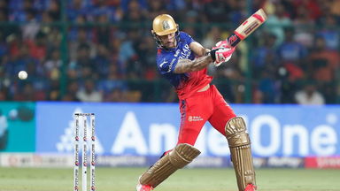 Fantastic Faf du Plessis goes berserk with 64(23)