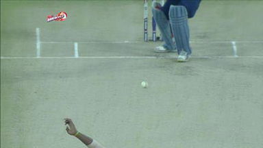 M28: DD vs MI – Virender Sehwag Six