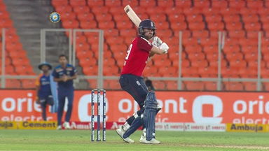 IND vs ENG 2021,3rd T20I : Dawid Malan Six