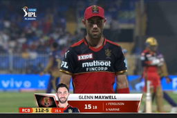 Eliminator: RCB vs KKR – Glenn Maxwell Wicket