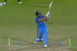 IND vs SA 2022, 3RD T20I: Deepak Chahar  Six