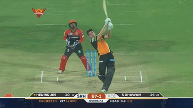 M1: SRH vs RCB – Moises Henriques Six