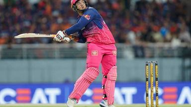 Tennis or Cricket? Sooryavanshi shows how to play short balls