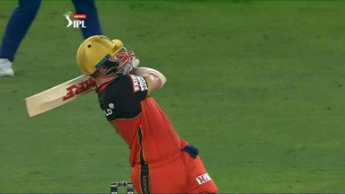 Rocket ABD launches 2 into the stands