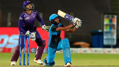 6,6,4 - Harmanpreet Kaur goes berserk