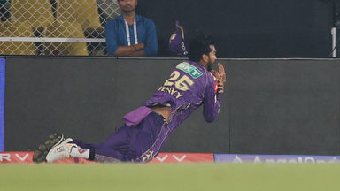 What an Effort! Venkatesh Iyer nearly pulls off a blinder on the fence